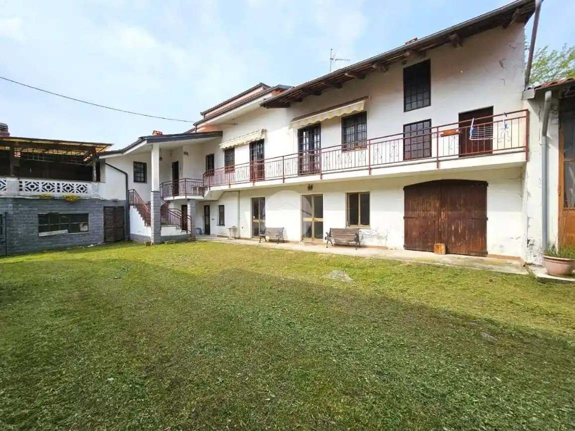 Casa indipendente in vendita a Orio Canavese