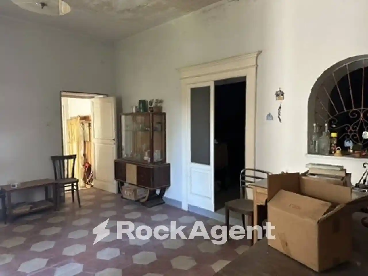 Appartamento in vendita a Poggiofiorito