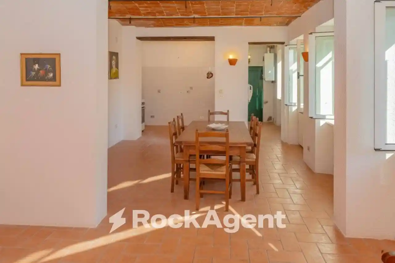 Casa indipendente in vendita a Castiglione Tinella