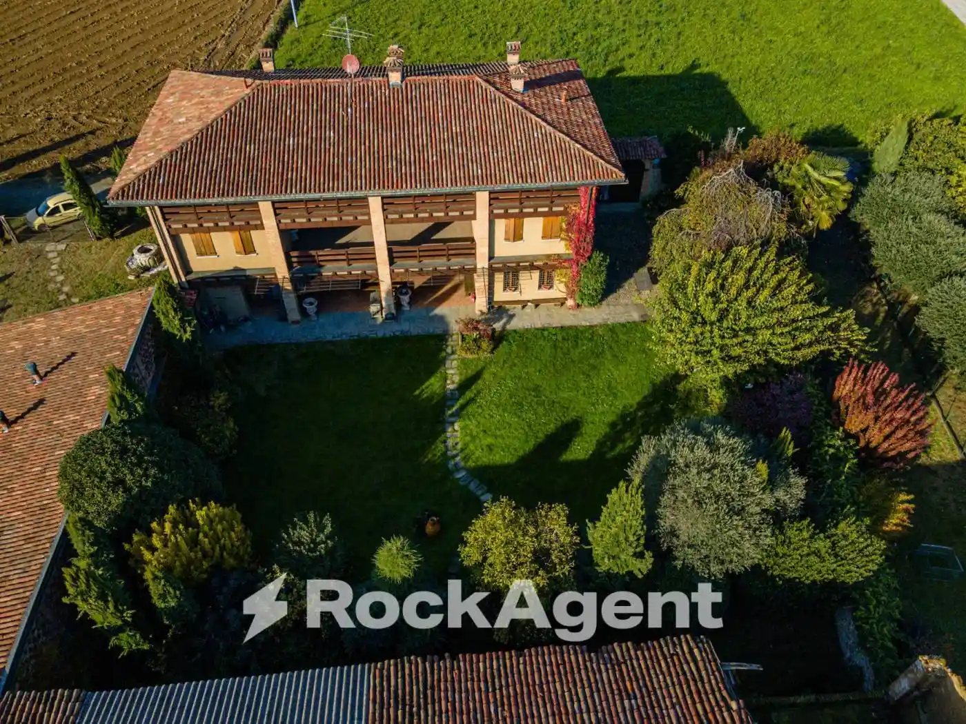 Rustico - Casale in vendita a Levate