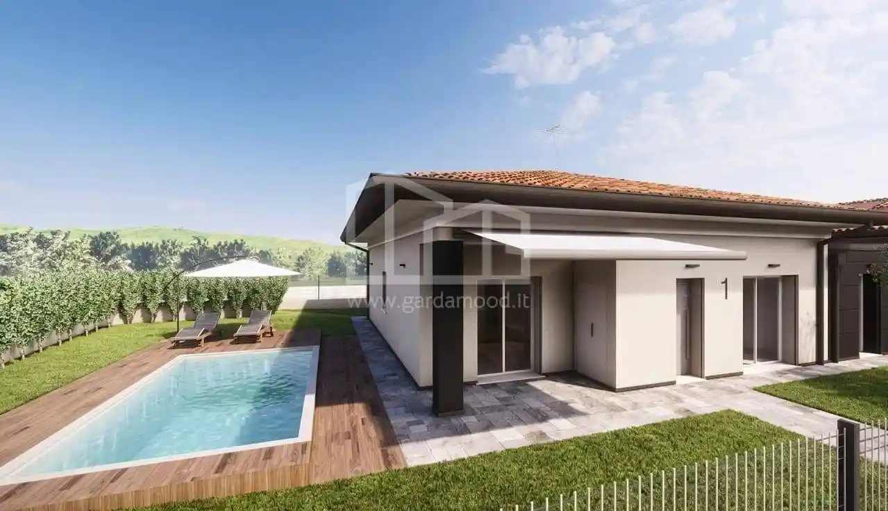 Villa in vendita a Volta Mantovana