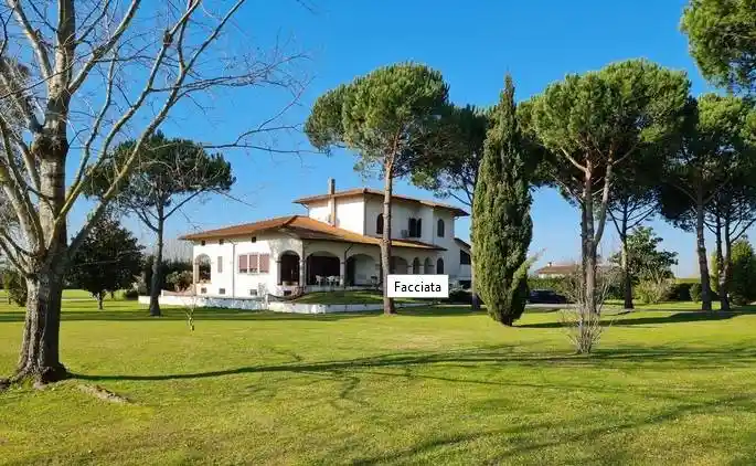 Villa in vendita a Pietrasanta