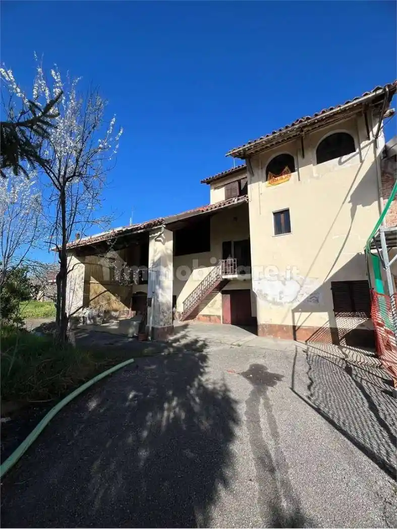 Casa indipendente in vendita a Mondovì