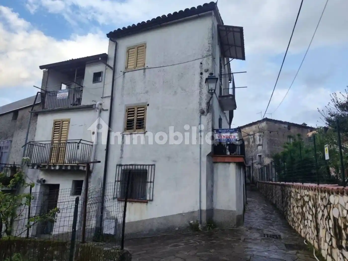 Villa in vendita a Rogliano