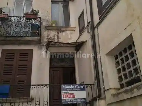 Appartamento in vendita a Rogliano