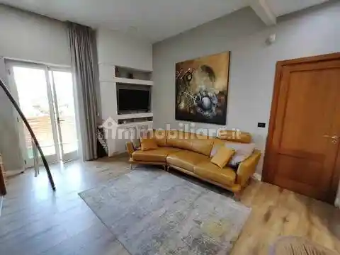 Appartamento in vendita a Rogliano