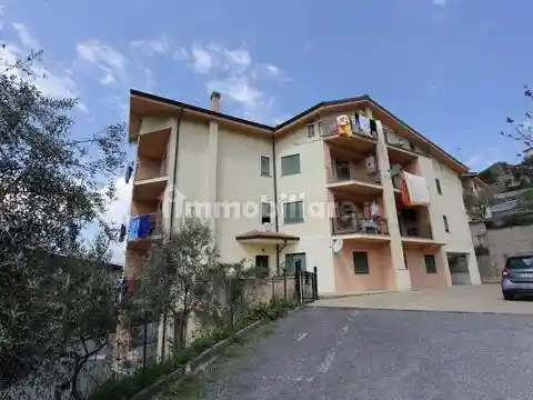 Appartamento in vendita a Rogliano