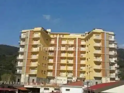 Appartamento in vendita a Falerna