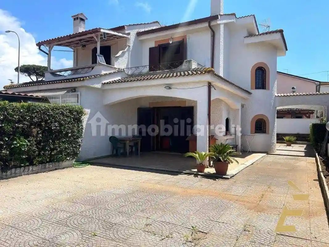 Villa - foto 2