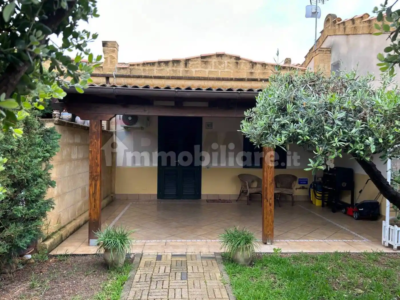 Villetta a schiera in vendita a Campofelice di Roccella