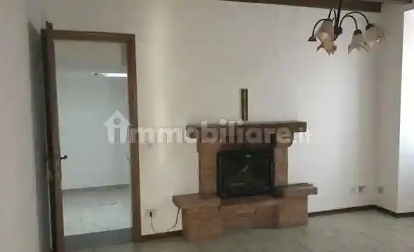 Appartamento in vendita a Lipomo