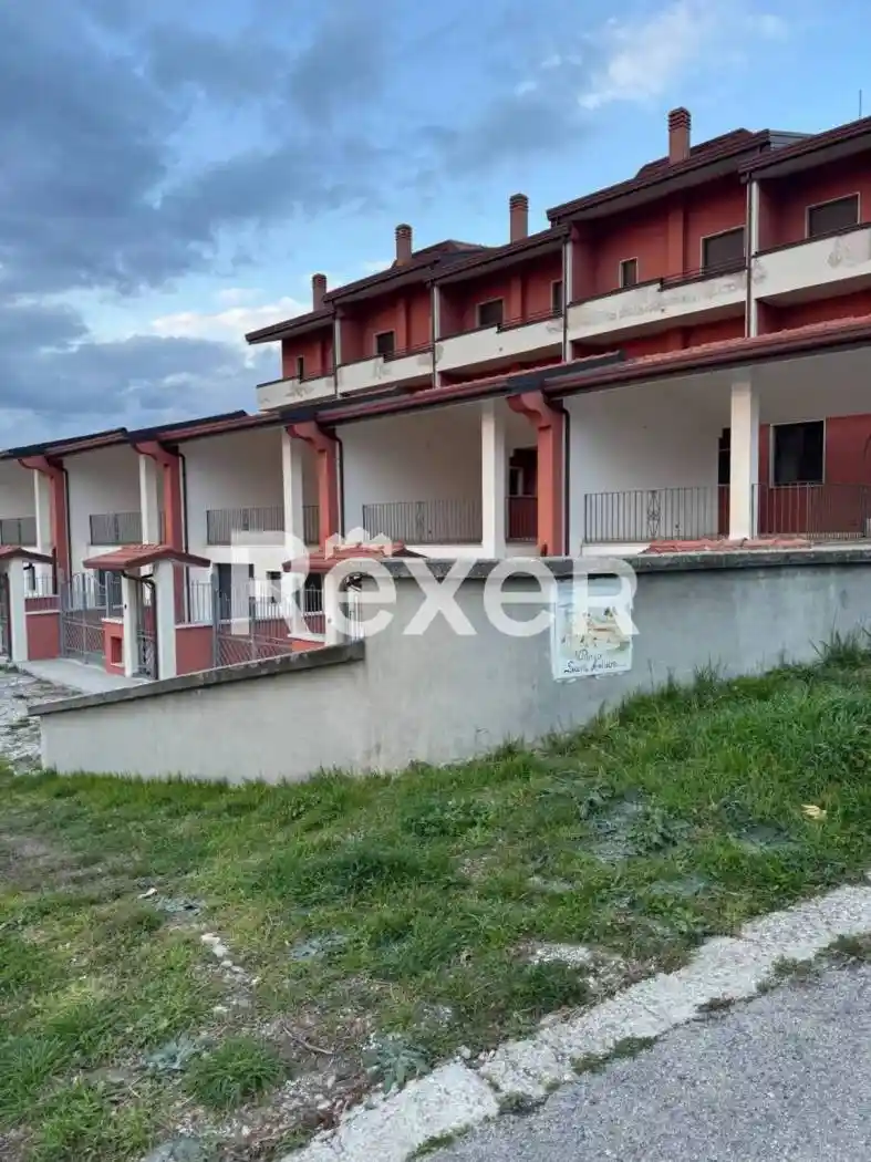 Villetta a schiera in vendita a Guardia Sanframondi