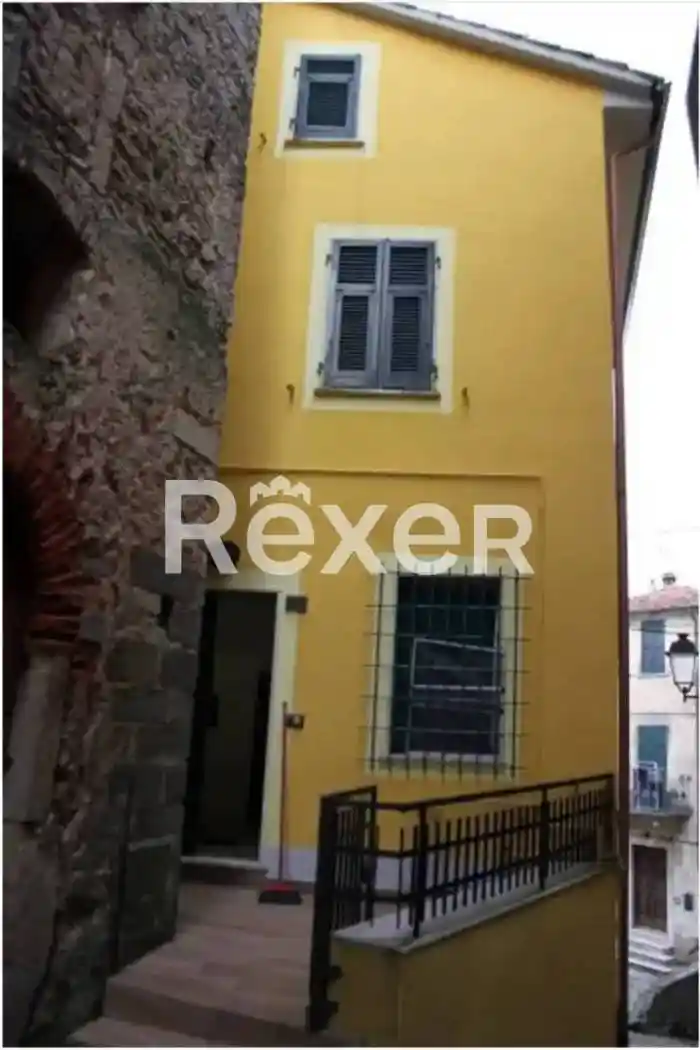 Casa indipendente in vendita a Arcola