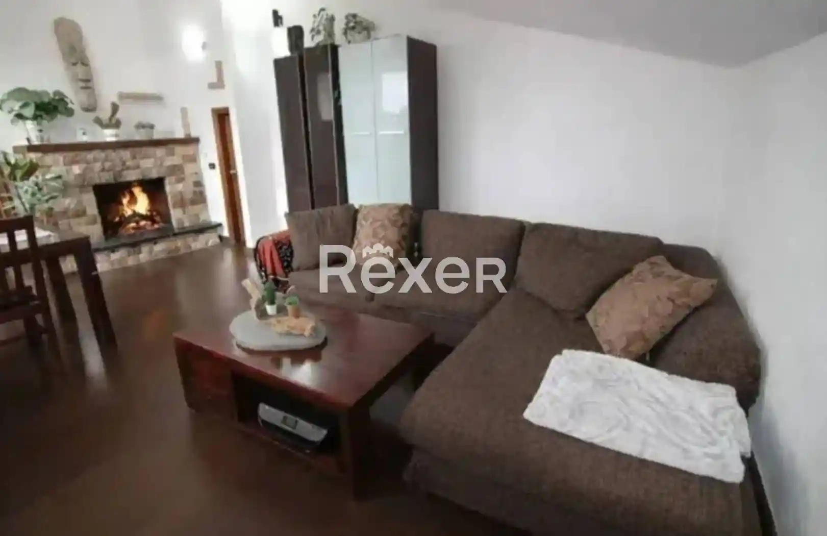 Appartamento in vendita a Vezzano Ligure