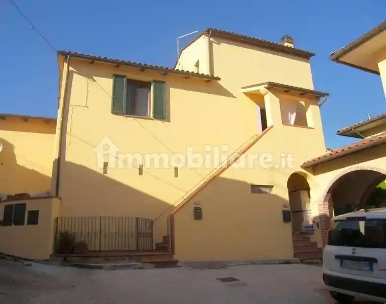 Villa in vendita a Sinalunga