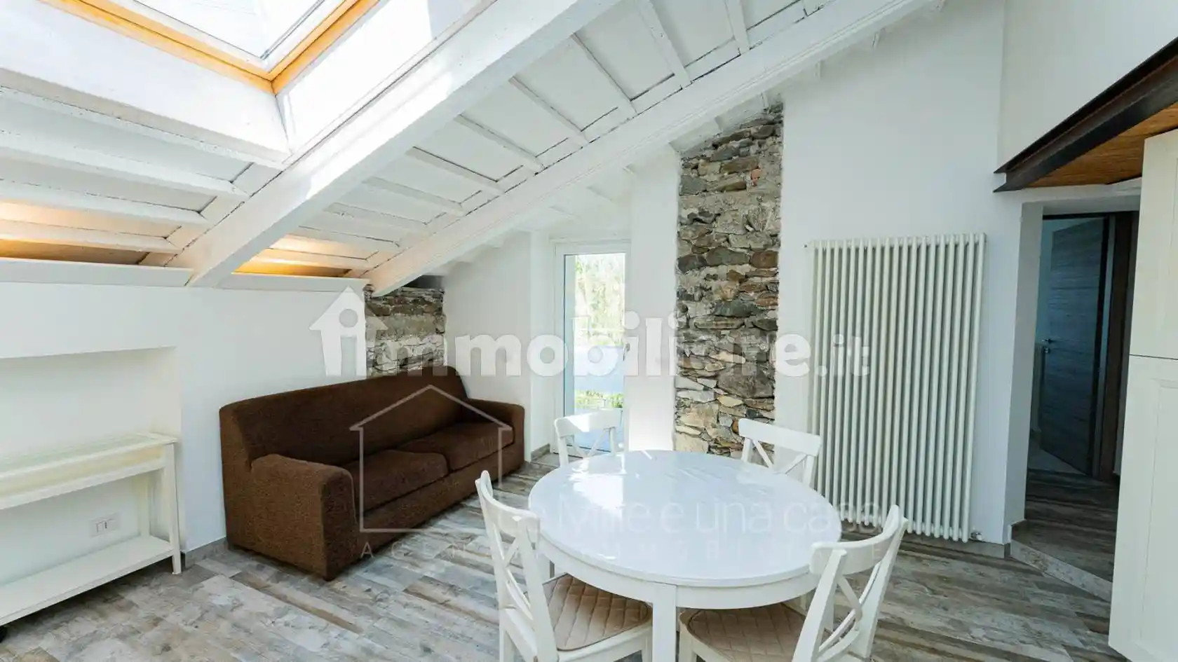 Appartamento in vendita a Colico