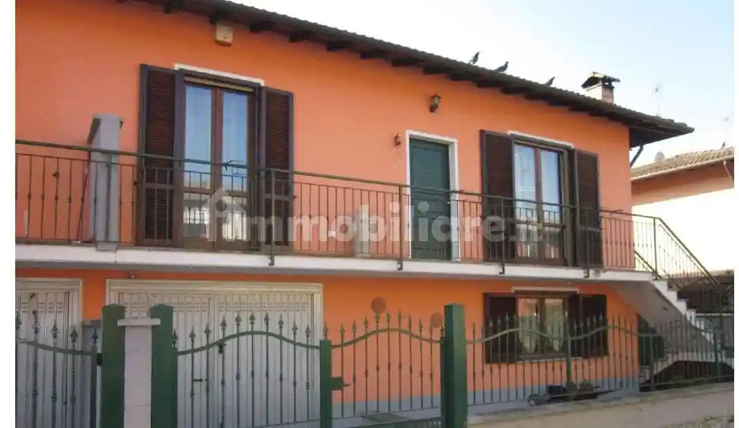 Villetta a schiera in vendita a Dorno