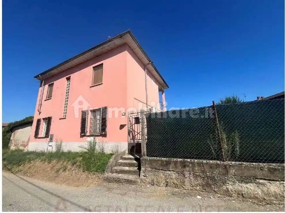 Casa indipendente in vendita a Palestro
