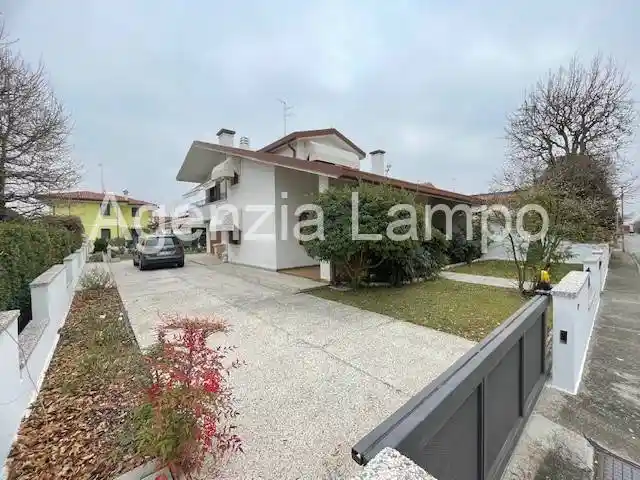 Casa indipendente in vendita a Fossalta di Portogruaro