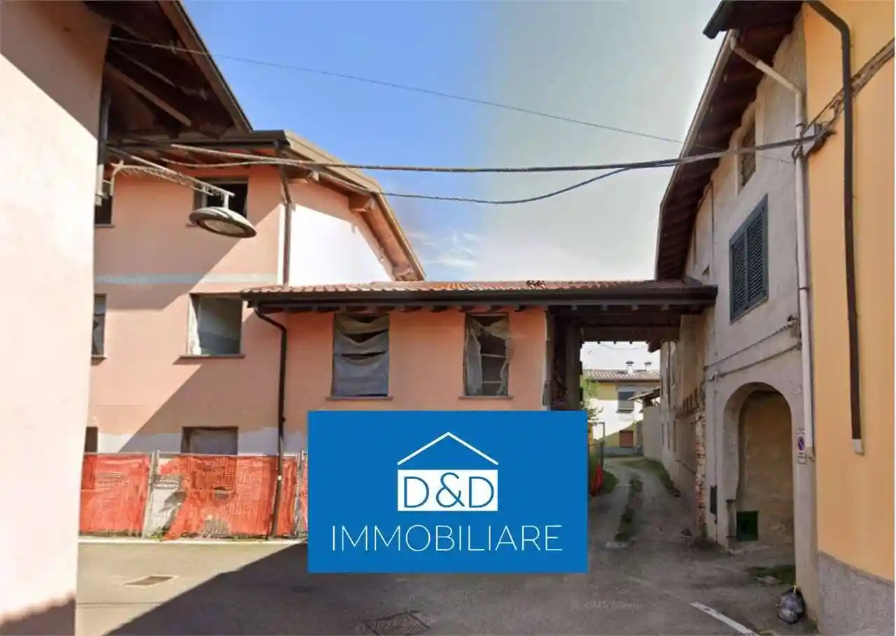 Palazzo - Stabile in vendita a Vaprio d'Agogna