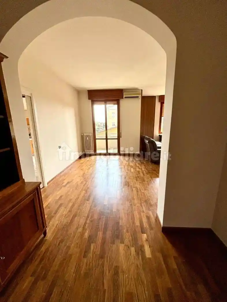 Appartamento in affitto a Modena