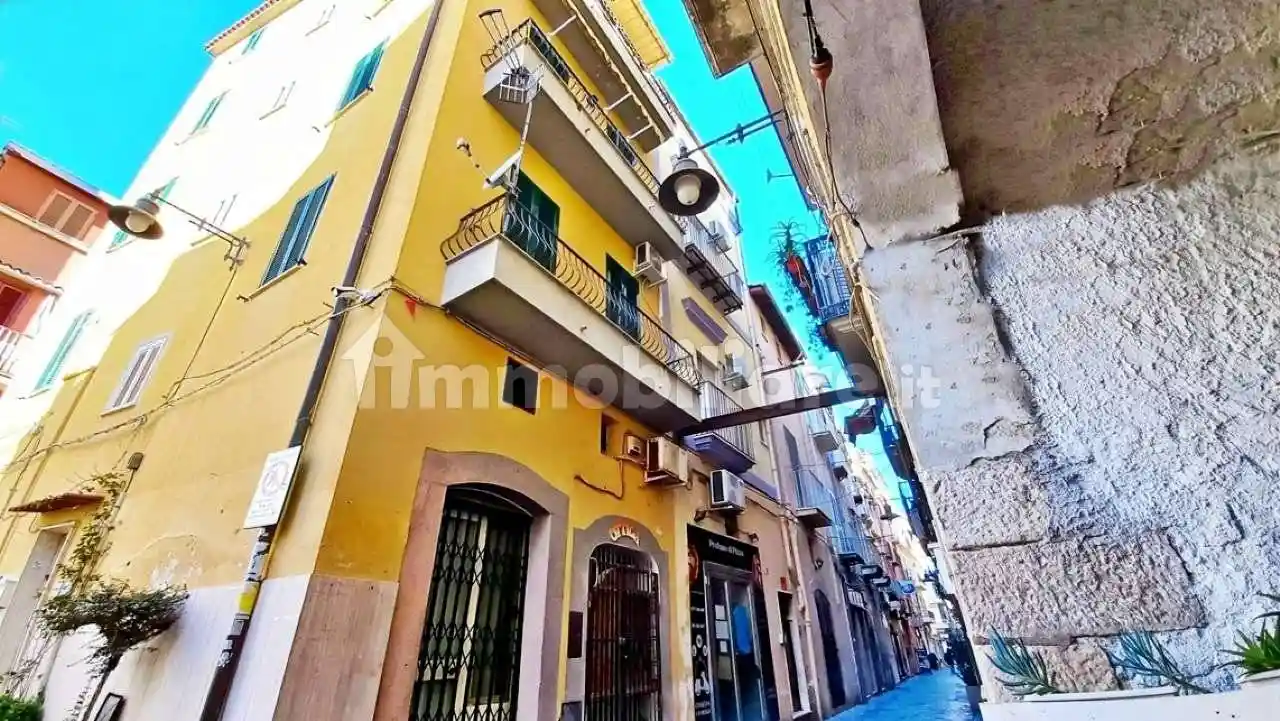 Palazzo - Edificio in vendita a Gaeta
