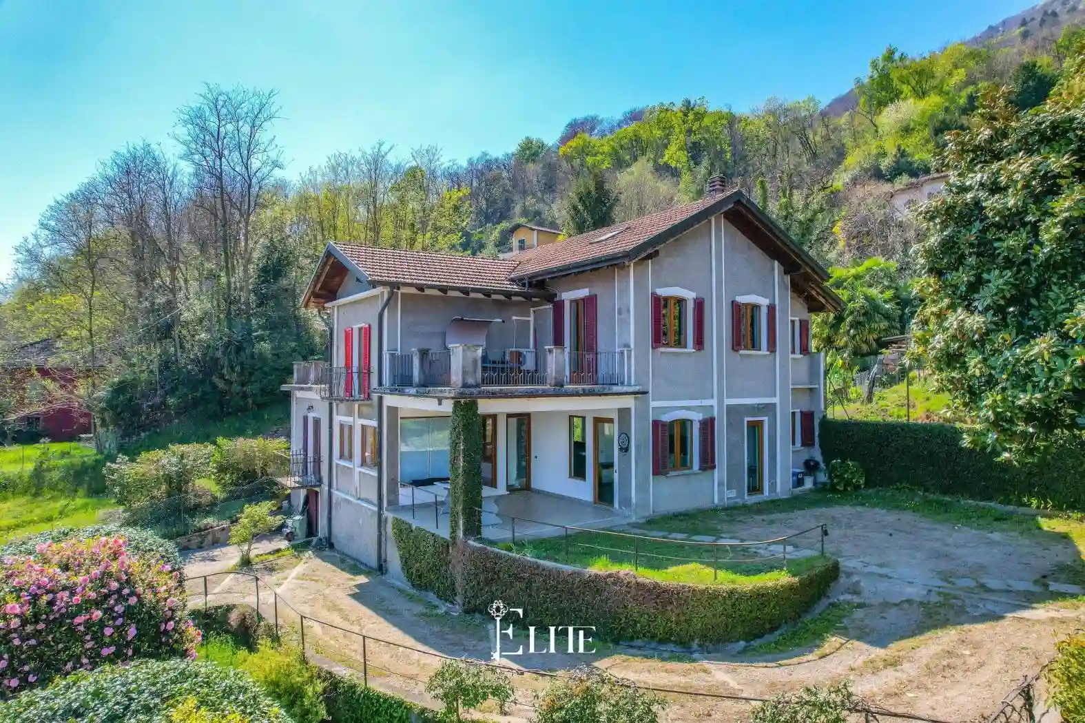 Villa - foto 2