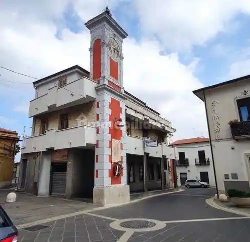Palazzo - Edificio in vendita a Rotondi