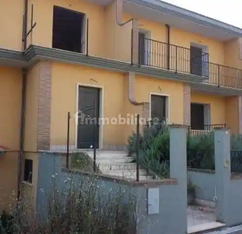 Villetta a schiera in vendita a Rotondi