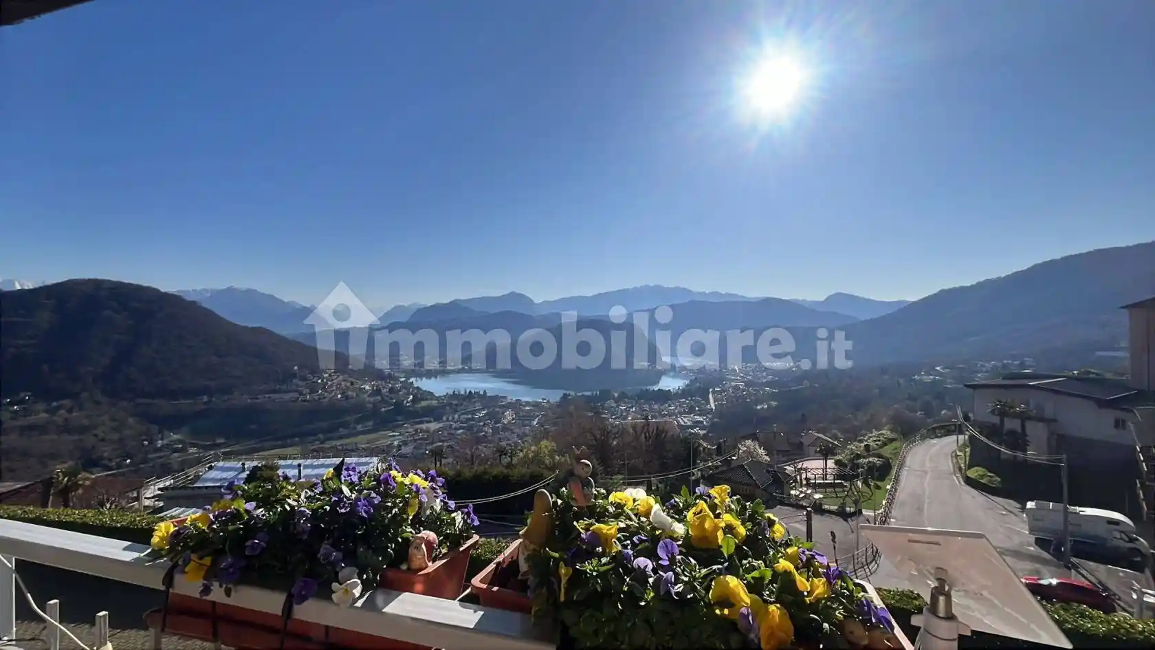 Appartamento in vendita a Lavena Ponte Tresa