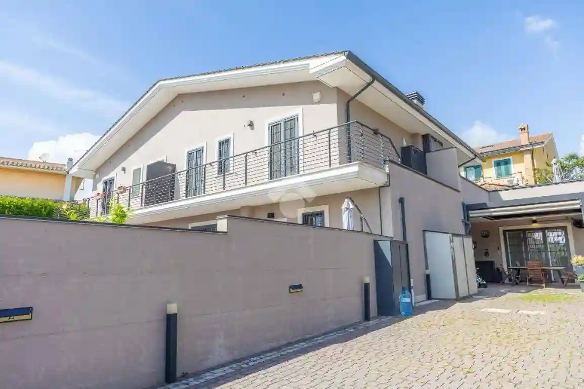 Villa - foto 2