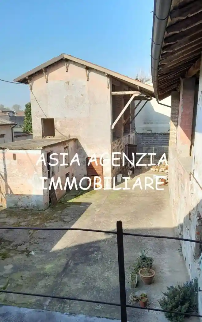 Rustico - Casale in vendita a Borgo San Giacomo