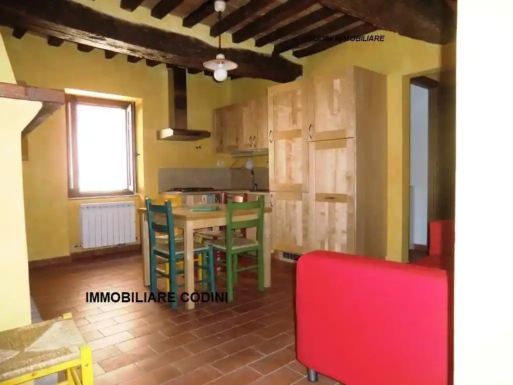 Appartamento in affitto a Todi