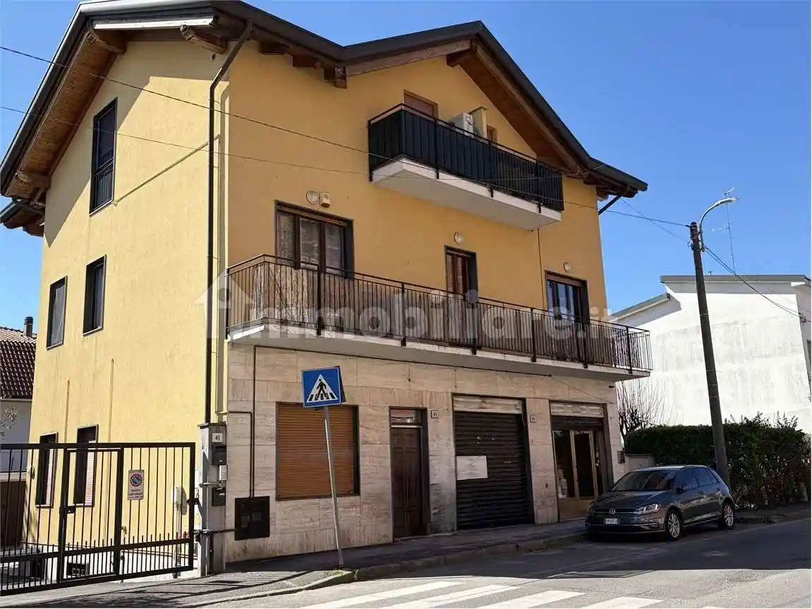 Appartamento in affitto a Senago