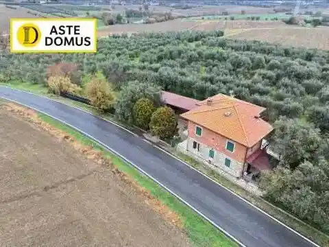 Villa in vendita a Castiglione del Lago