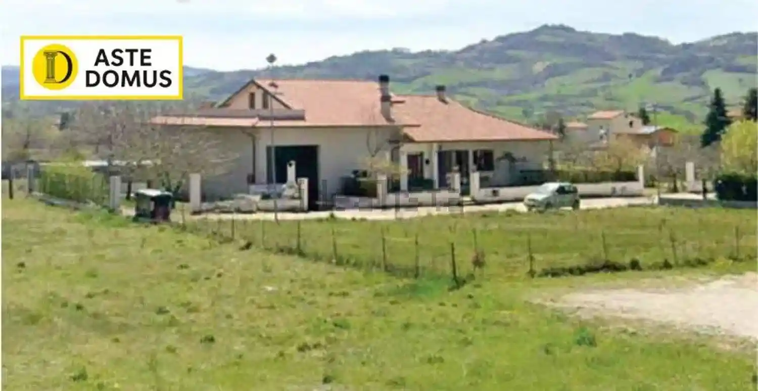 Villa in vendita a Gualdo Tadino