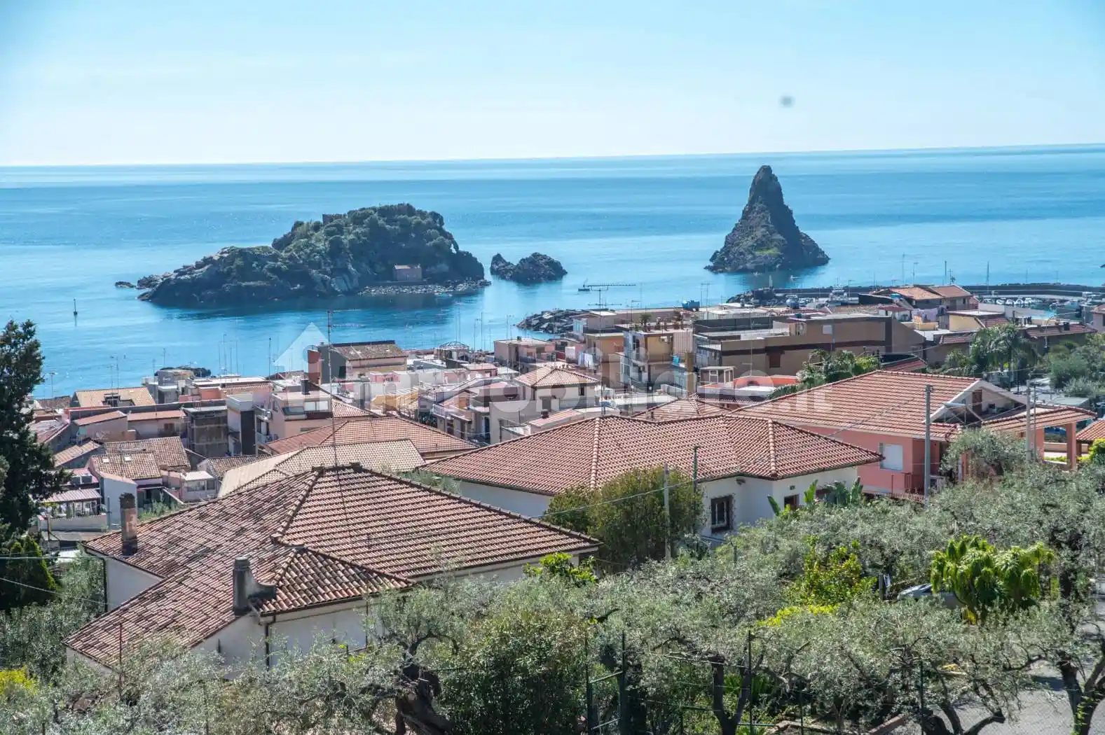 Appartamento in vendita a Aci Castello