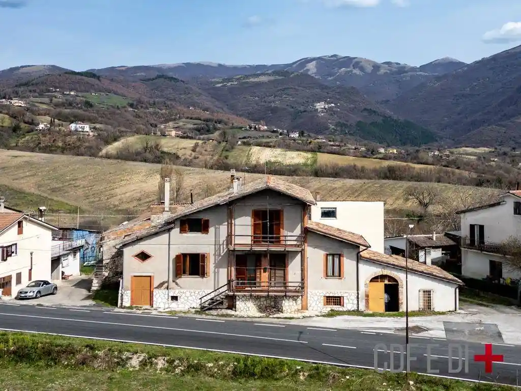 Villa in vendita a Morro Reatino