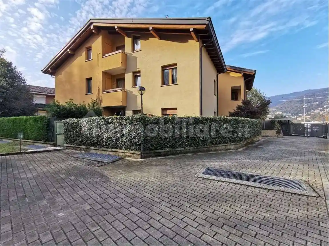 Appartamento in affitto a Tavernerio