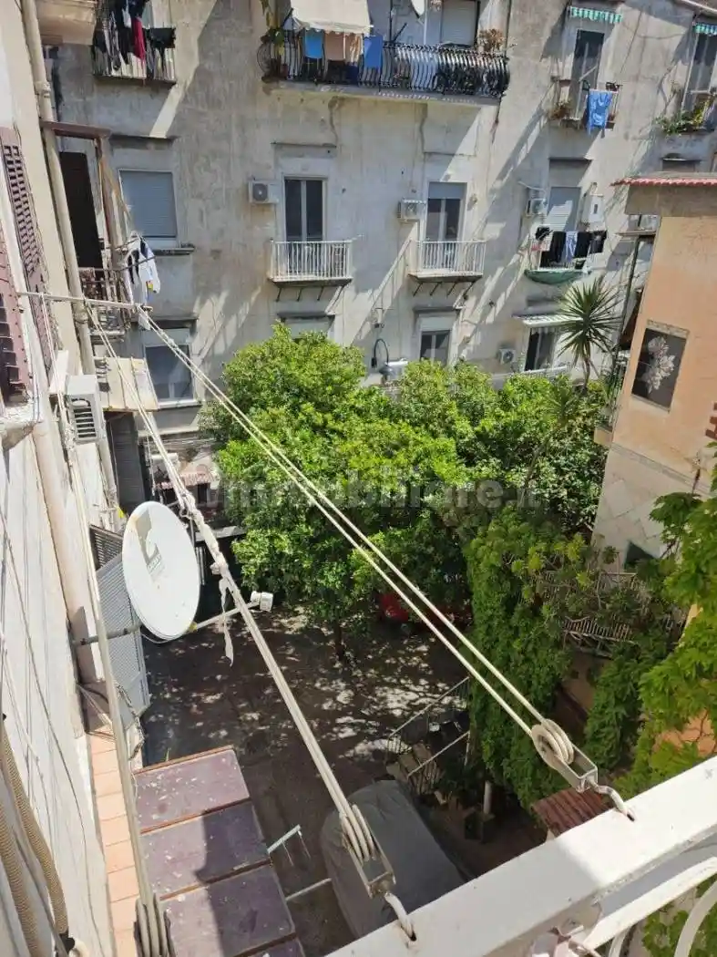 Appartamento in vendita a Napoli