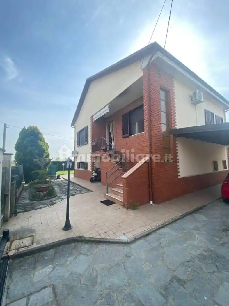 Villa in vendita a Alessandria