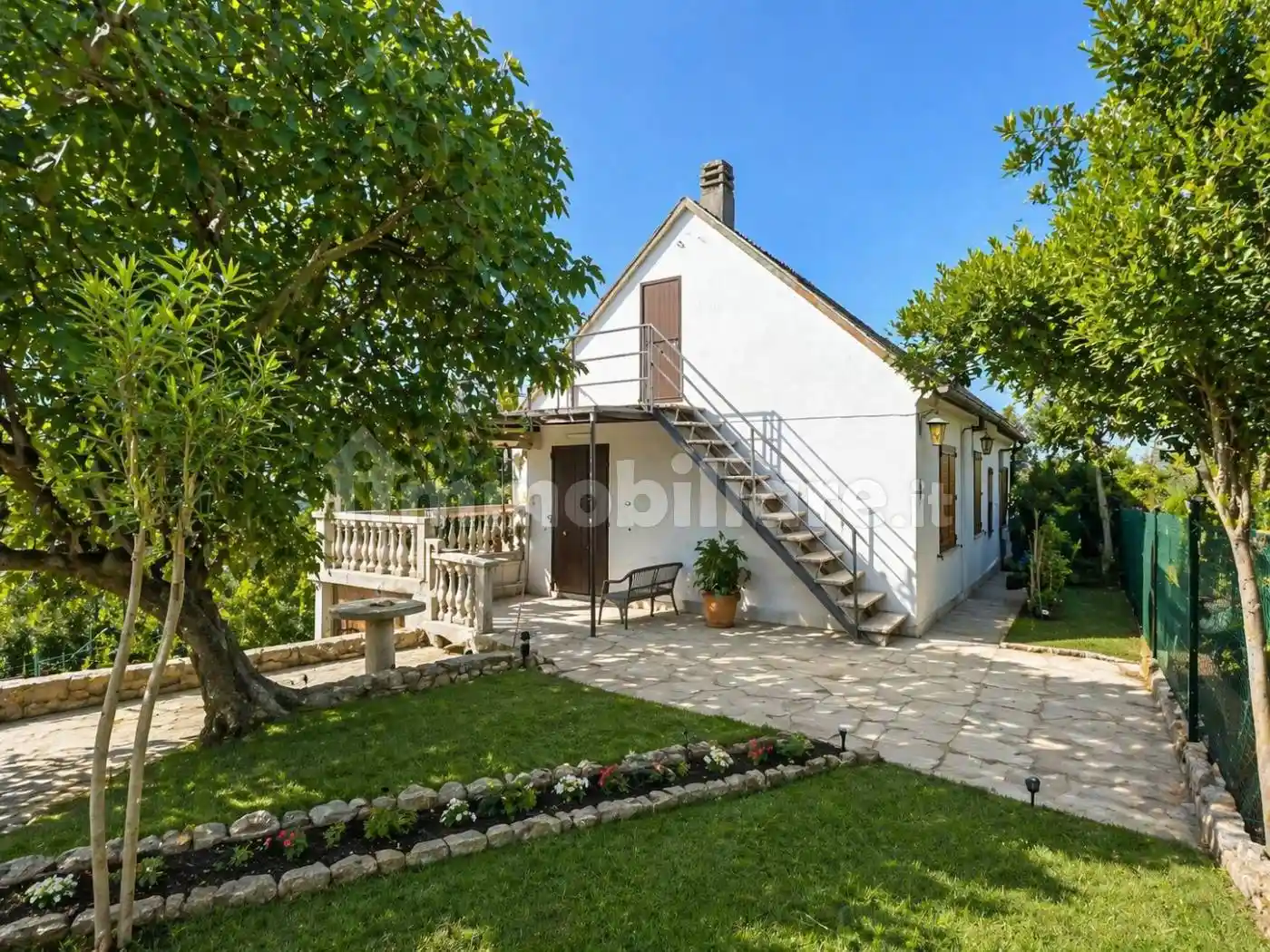 Villa in vendita a Canale