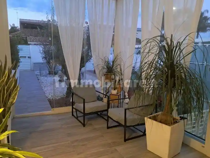 Villetta a schiera in vendita a Valenzano