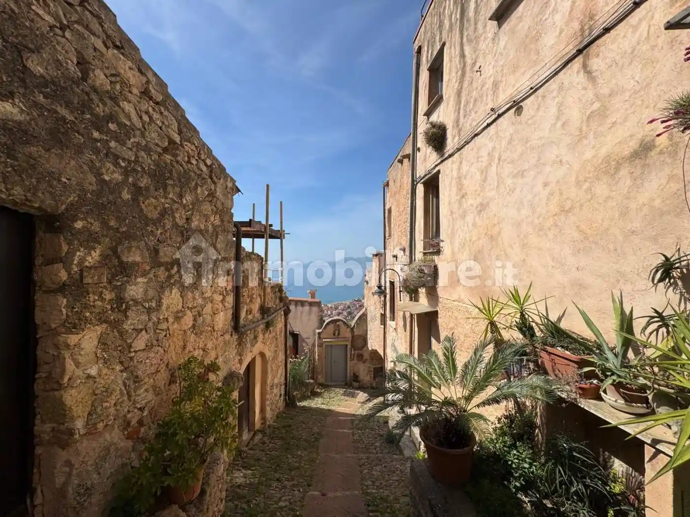 Appartamento in vendita a Borgio Verezzi