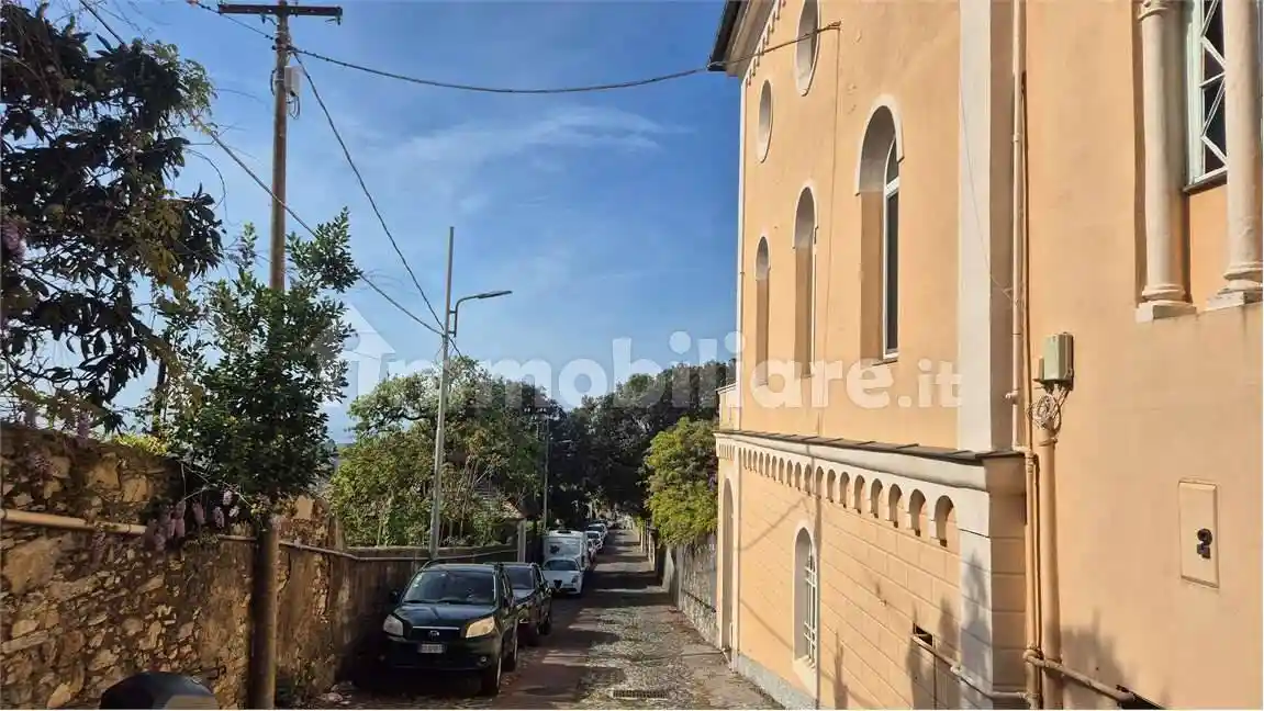 Appartamento in affitto a Genova