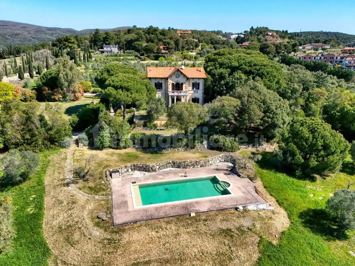 Villa in vendita a Riparbella