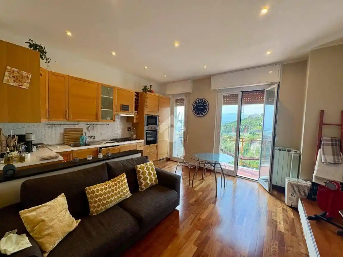 Appartamento in vendita a Genova