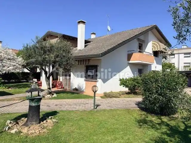 Villa in vendita a Scorzè