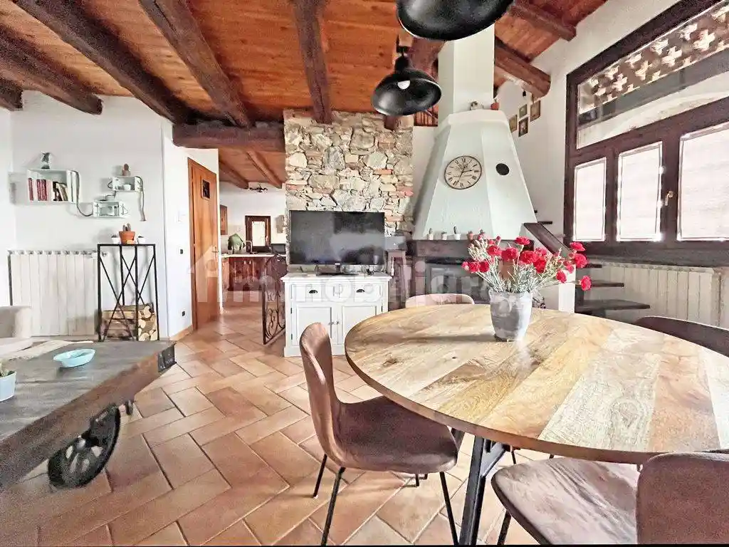 Villa in vendita a Arona
