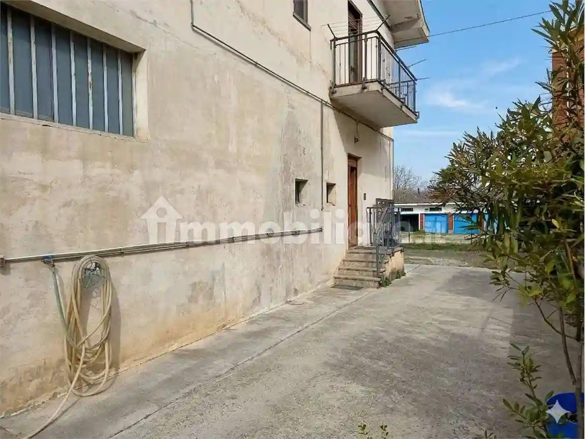 Casa indipendente - foto 2